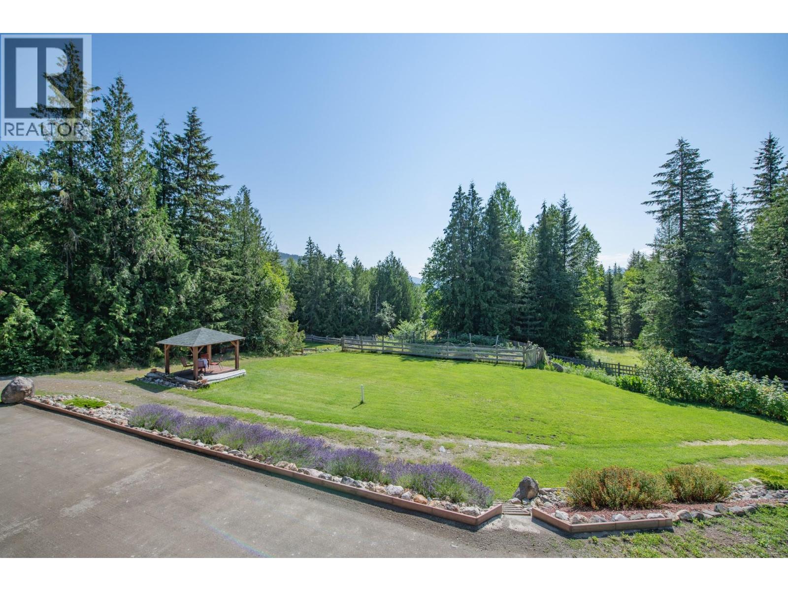 296 Trinity Valley Road, Lumby, British Columbia  V0E 2G4 - Photo 12 - 10390460