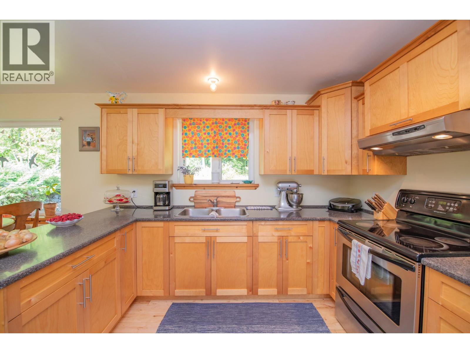 296 Trinity Valley Road, Lumby, British Columbia  V0E 2G4 - Photo 16 - 10390460
