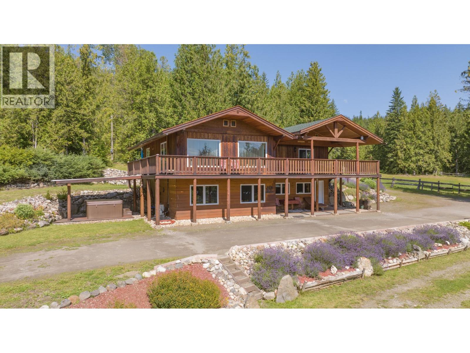 296 Trinity Valley Road, Lumby, British Columbia  V0E 2G4 - Photo 9 - 10390460