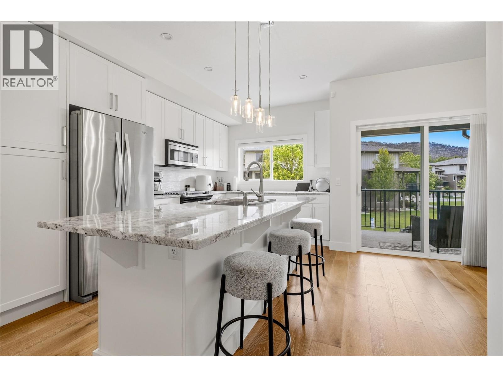 300 Drysdale Boulevard Unit# 8, Kelowna, British Columbia  V1V 3E6 - Photo 2 - 10391073