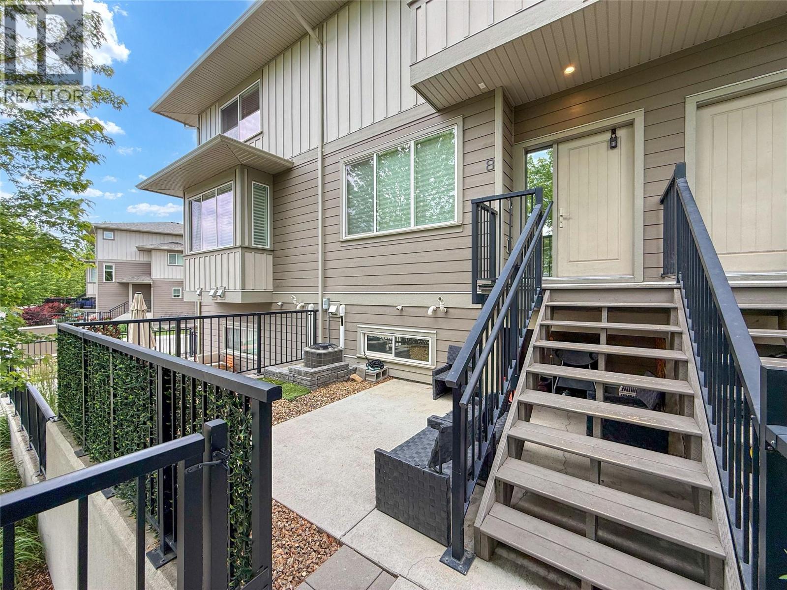 300 Drysdale Boulevard Unit# 8, Kelowna, British Columbia  V1V 3E6 - Photo 3 - 10391073