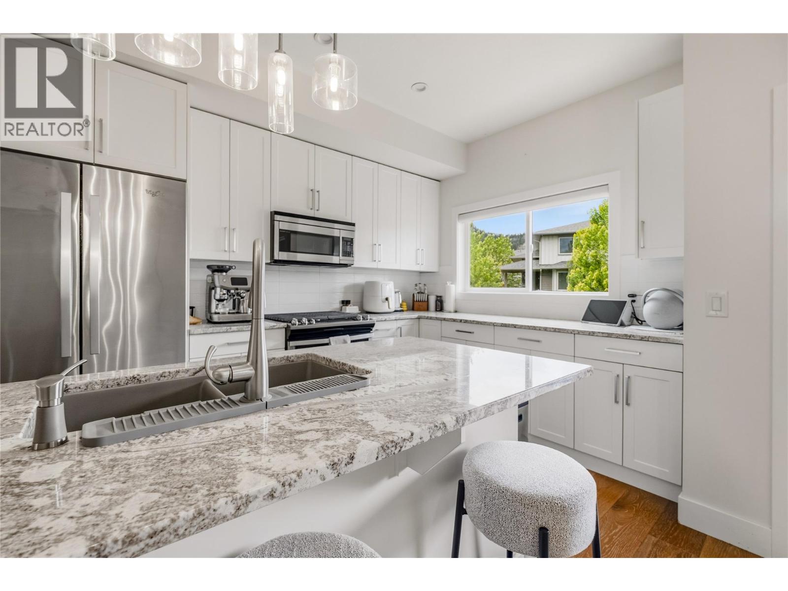 300 Drysdale Boulevard Unit# 8, Kelowna, British Columbia  V1V 3E6 - Photo 6 - 10391073