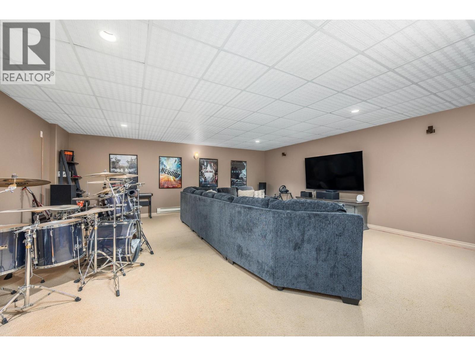 904 33 Avenue, Vernon, British Columbia  V1T 9V7 - Photo 27 - 10390600