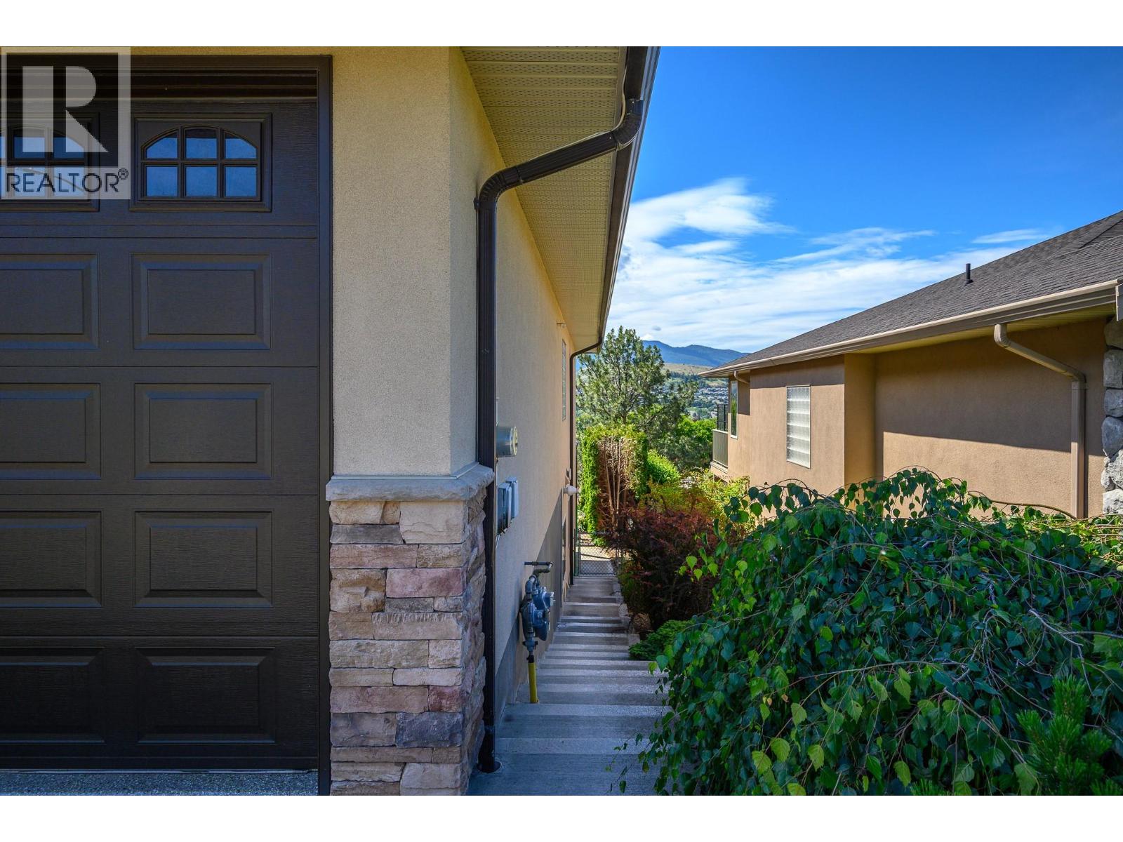 904 33 Avenue, Vernon, British Columbia  V1T 9V7 - Photo 43 - 10390600