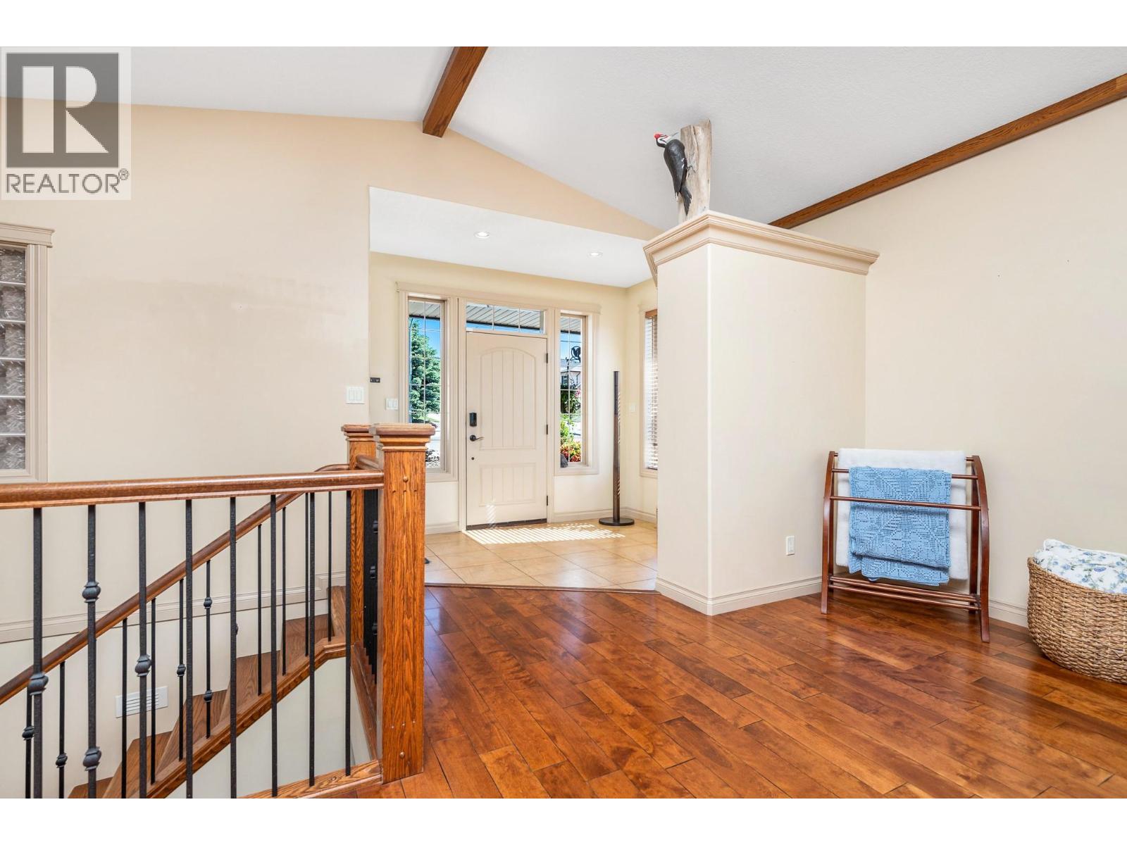 904 33 Avenue, Vernon, British Columbia  V1T 9V7 - Photo 6 - 10390600
