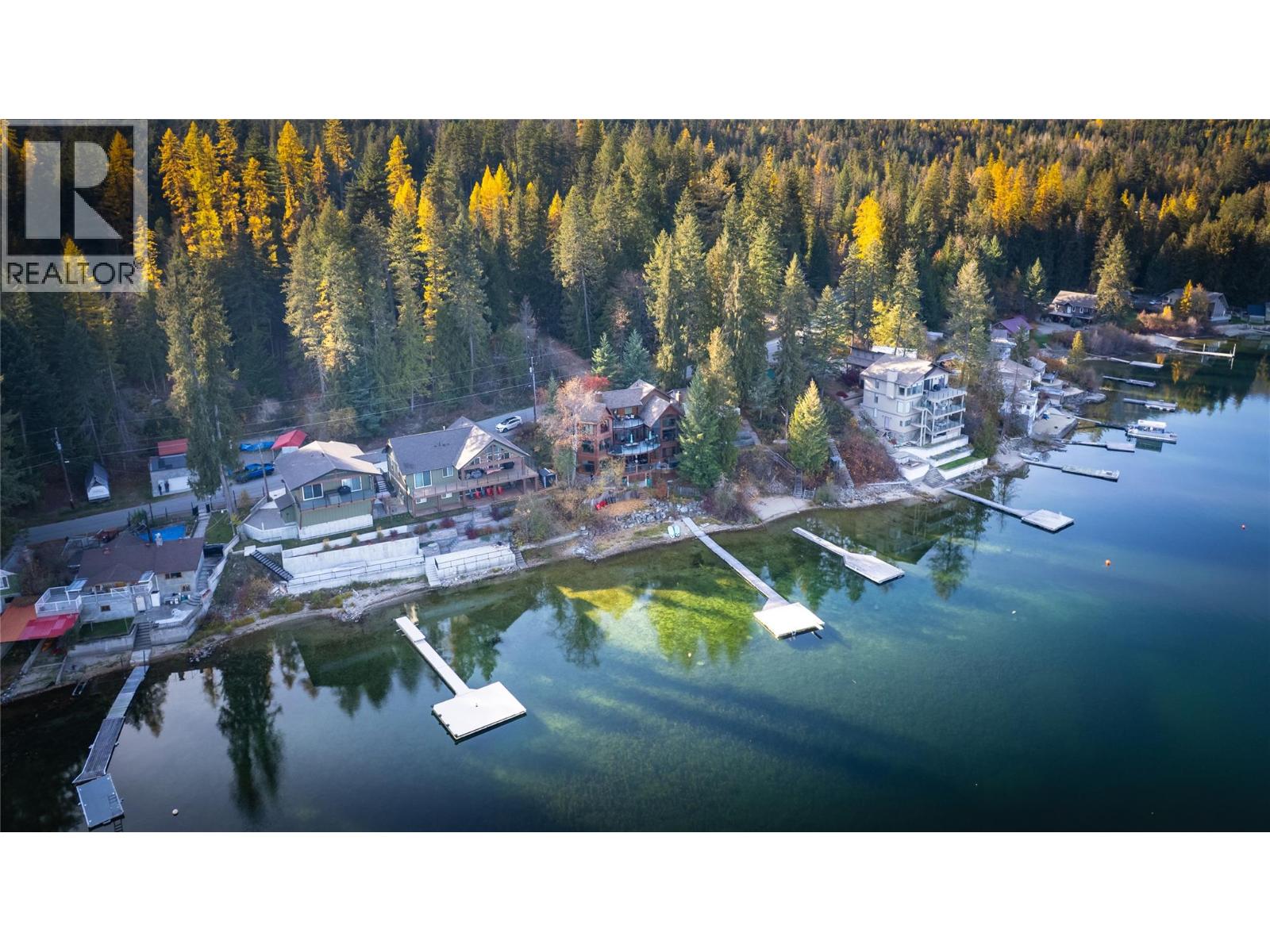 1722 West Lake Drive, Christina Lake, British Columbia  V0H 1E0 - Photo 2 - 10391009