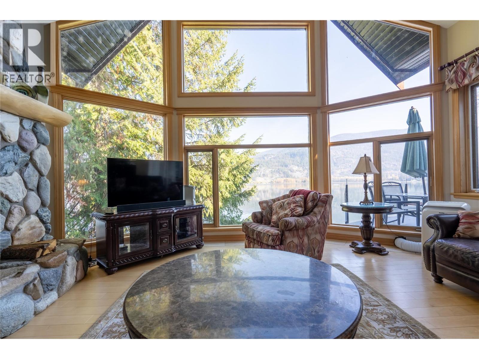 1722 West Lake Drive, Christina Lake, British Columbia  V0H 1E0 - Photo 22 - 10391009