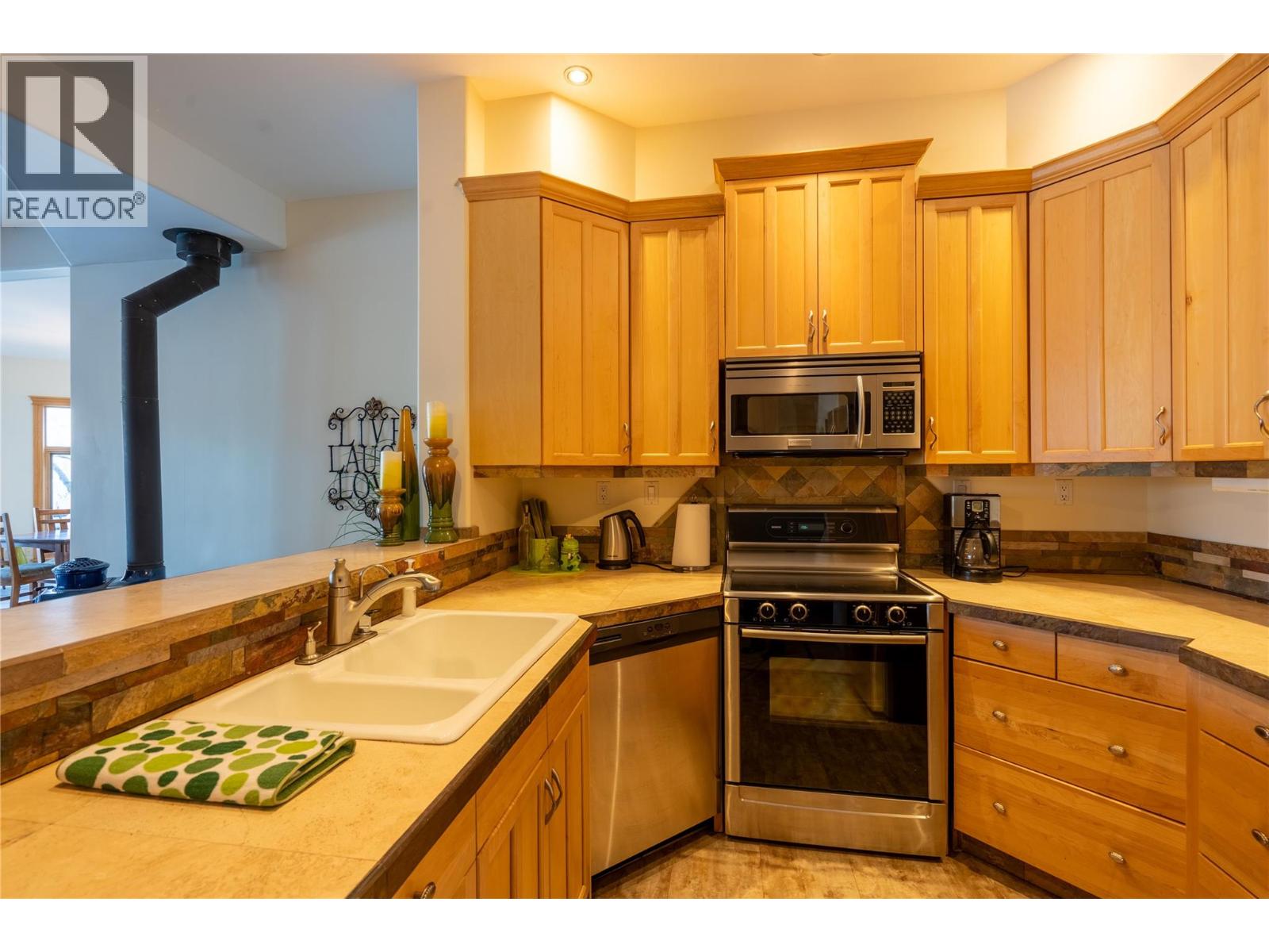 1722 West Lake Drive, Christina Lake, British Columbia  V0H 1E0 - Photo 65 - 10391009