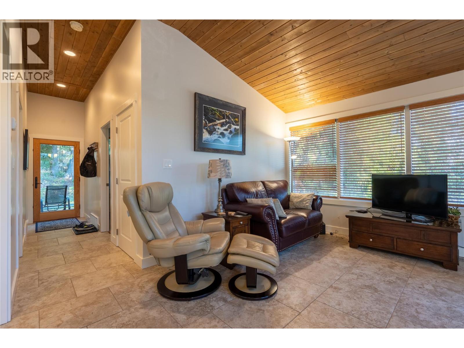 1722 West Lake Drive, Christina Lake, British Columbia  V0H 1E0 - Photo 84 - 10391009