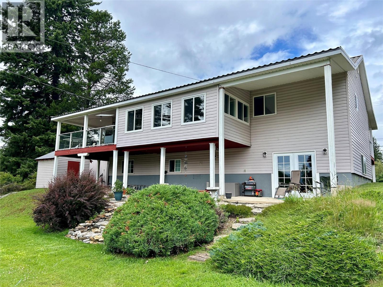 301 Fowler Street, Riondel, British Columbia  V0B 2B0 - Photo 31 - 10391102