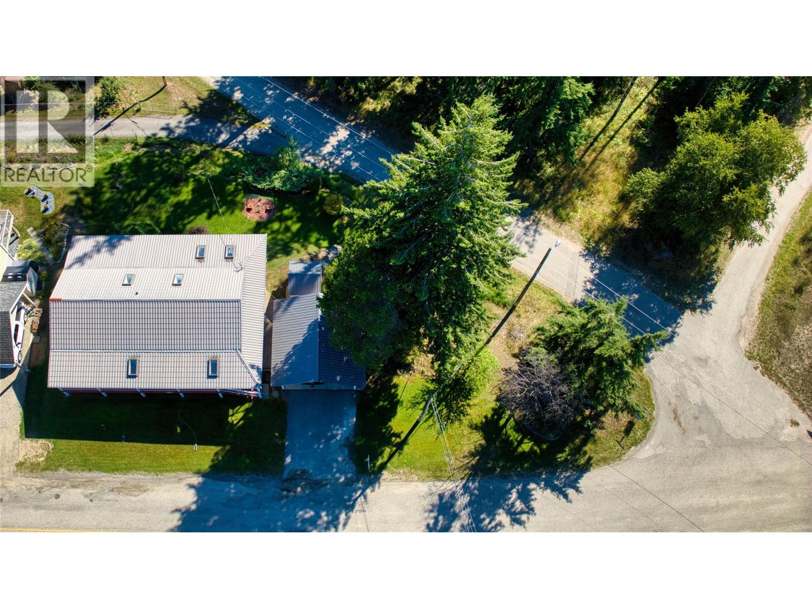 301 Fowler Street, Riondel, British Columbia  V0B 2B0 - Photo 33 - 10391102