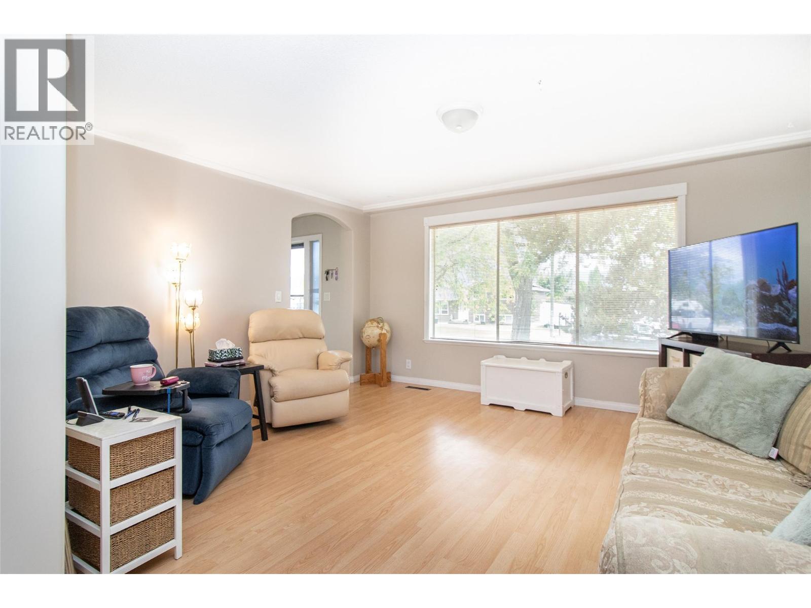 1381 Mcbride Road, Kelowna, British Columbia  V1Y 4A5 - Photo 2 - 10390928
