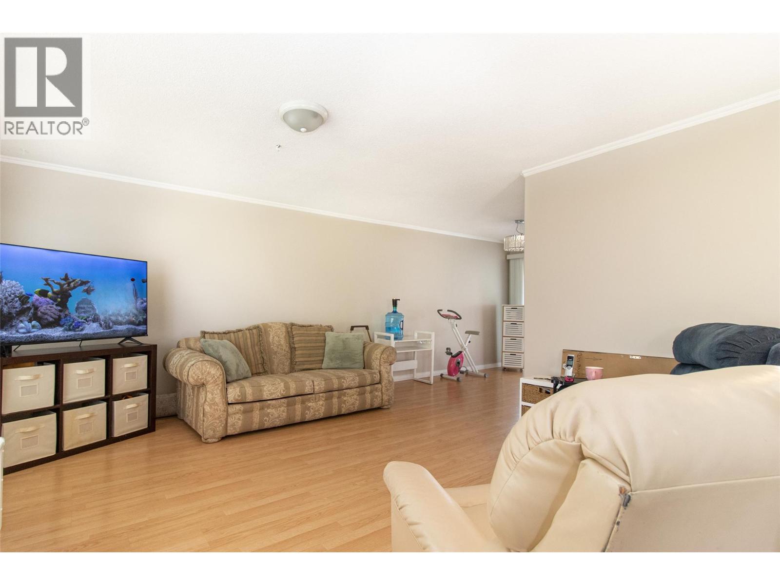 1381 Mcbride Road, Kelowna, British Columbia  V1Y 4A5 - Photo 3 - 10390928