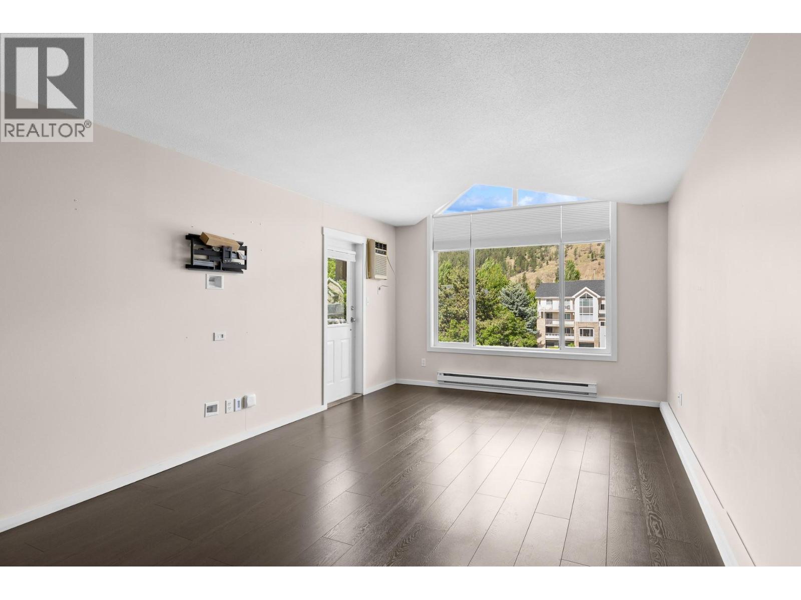 400 Sutton Crescent Unit# 301, Kelowna, British Columbia  V1V 1Y3 - Photo 11 - 10390558