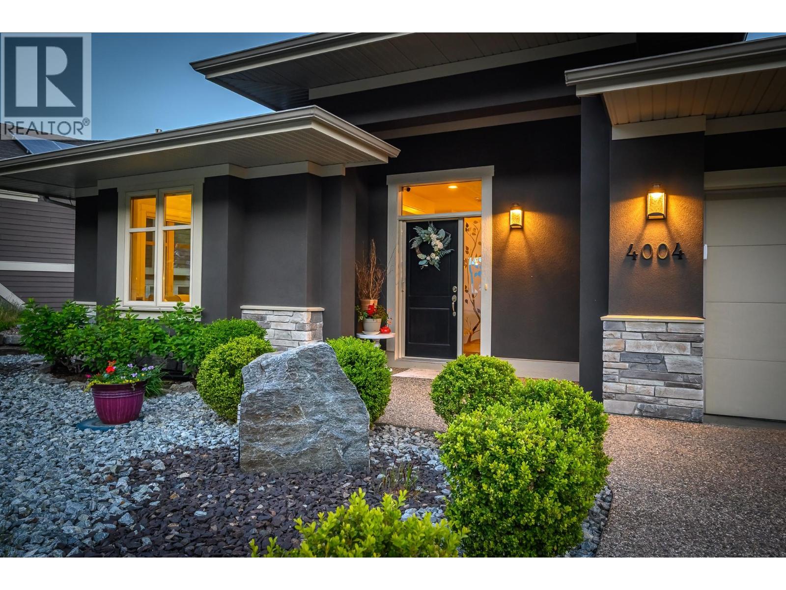 4004 Terrapin Place, Vernon, British Columbia  V1T 9W4 - Photo 2 - 10388741