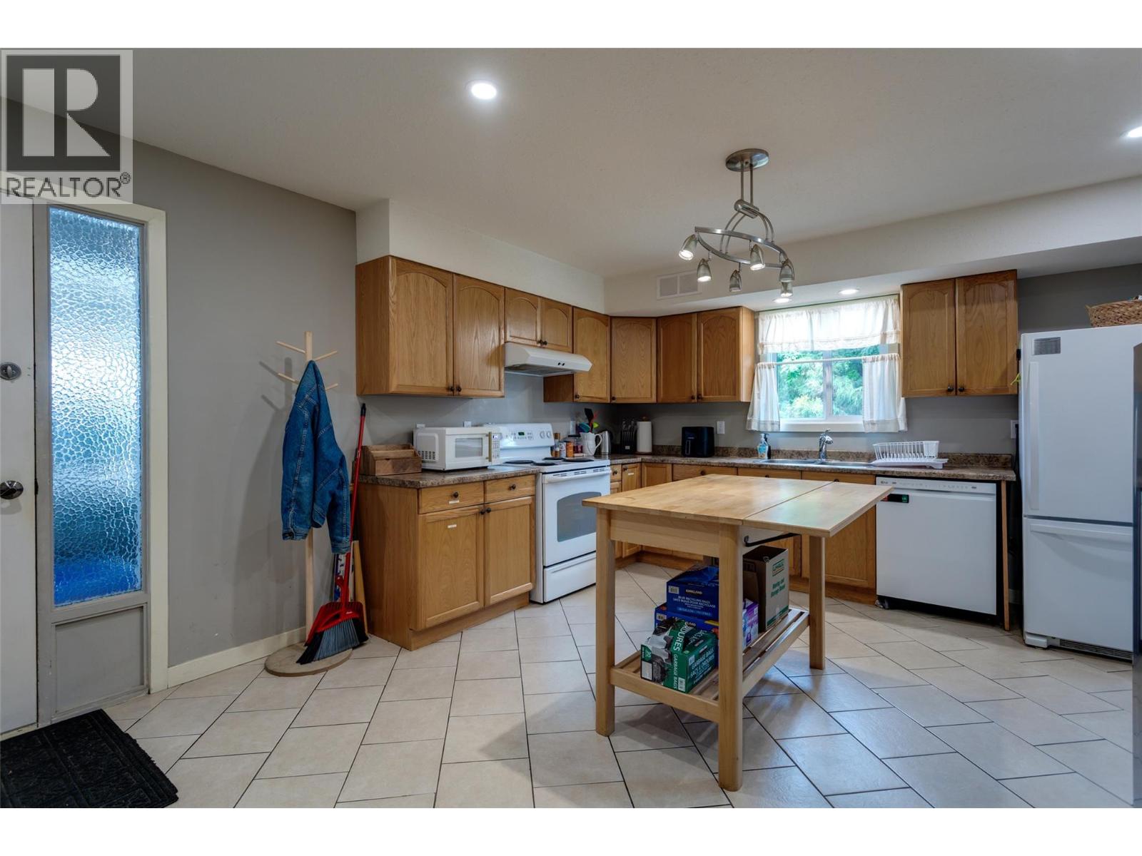 500 Lester Road Unit# 1, Kelowna, British Columbia  V1X 6E2 - Photo 3 - 10391117