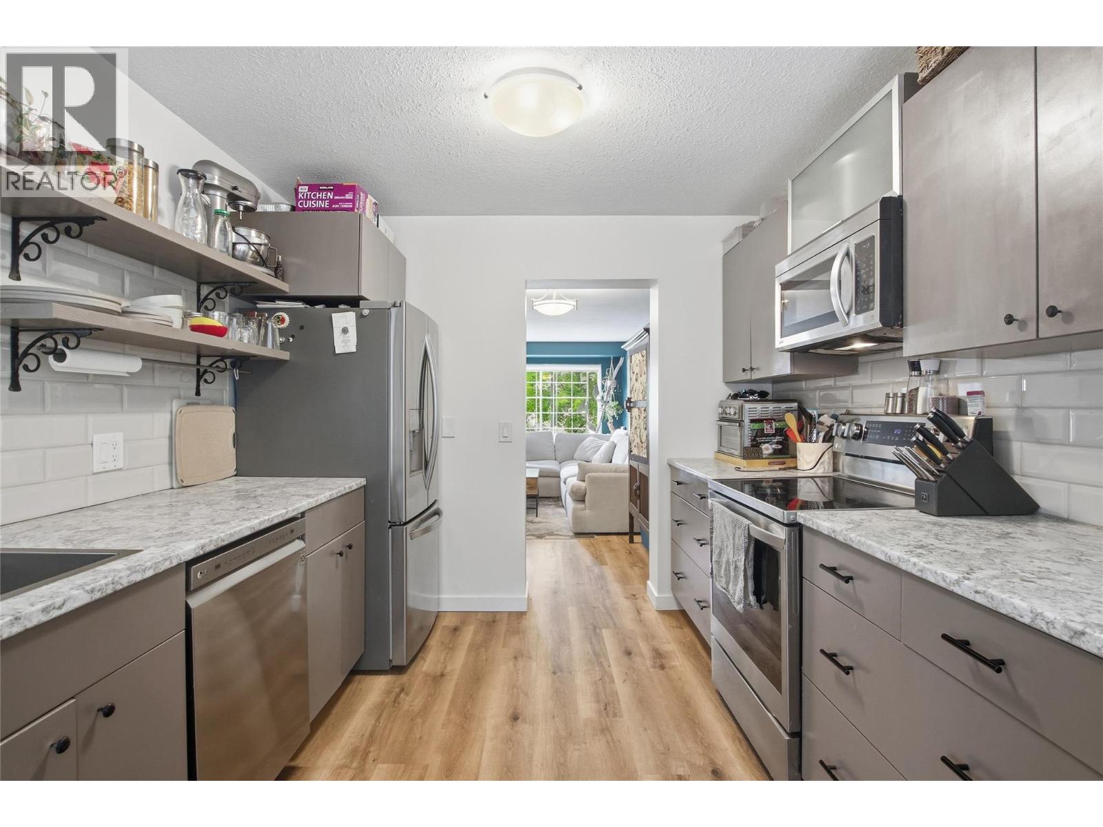 2020 Robson Place Unit# 52, Kamloops, British Columbia  V2C 2N2 - Photo 5 - 10390829