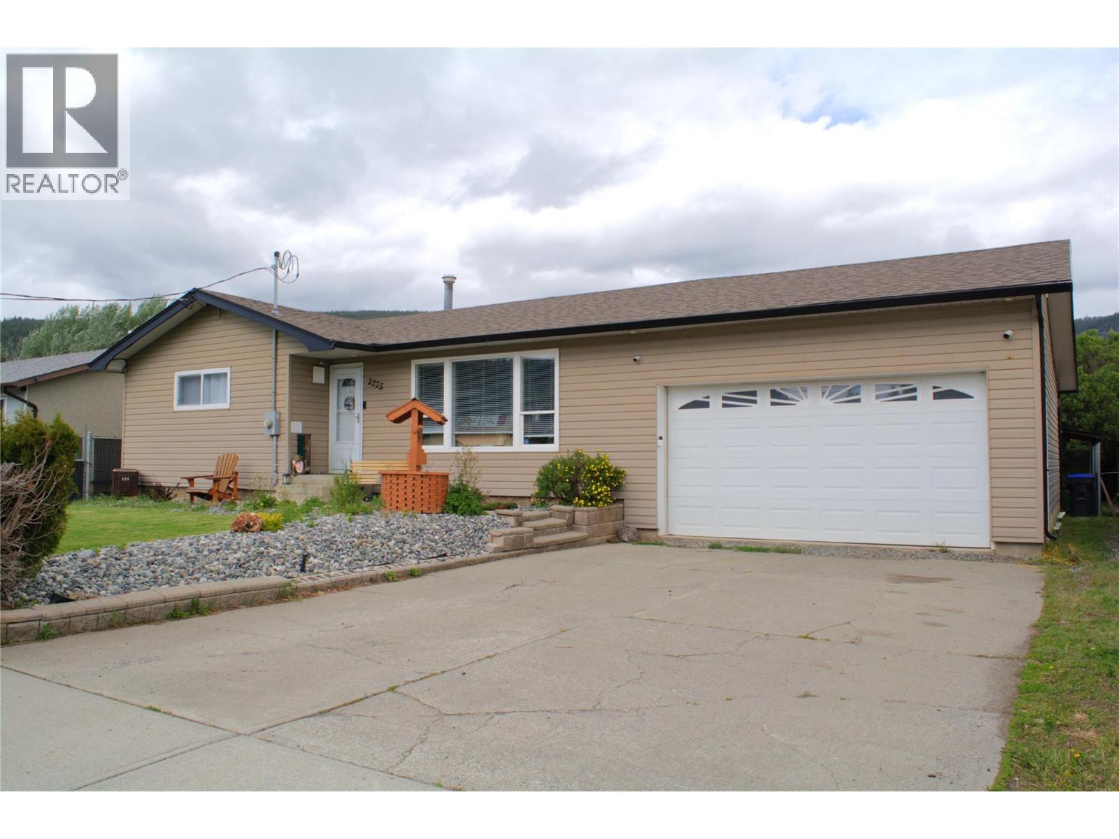 2225 Merritt Avenue, merritt, British Columbia