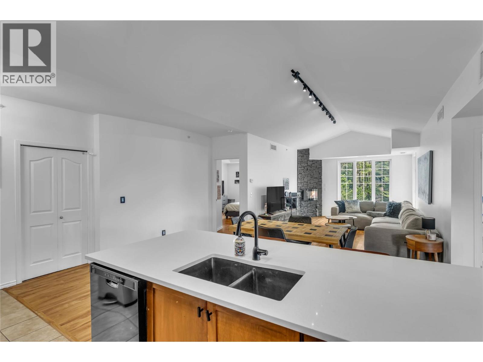 3168 Via Centrale Road Unit# 1407, Kelowna, British Columbia  V1V 2R6 - Photo 6 - 10390247