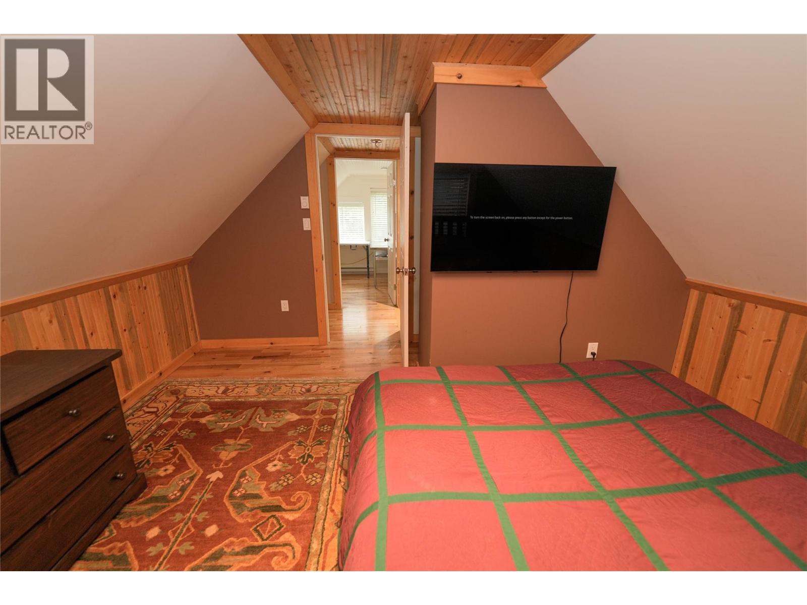 1017 Hume Street, Slocan, British Columbia  V0G 2C0 - Photo 13 - 10391071