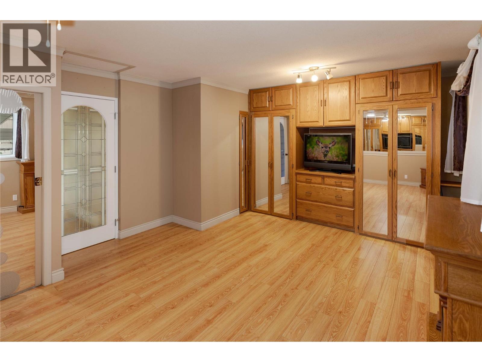 702 Hollydell Road, Kelowna, British Columbia  V1X 1L5 - Photo 12 - 10390712