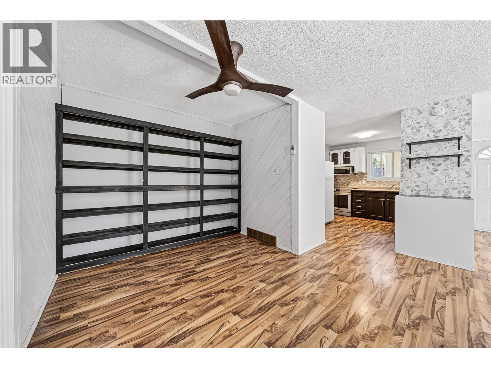 311 Red Cedar Drive, Sparwood, British Columbia  V0B 2G0 - Photo 10 - 10384370
