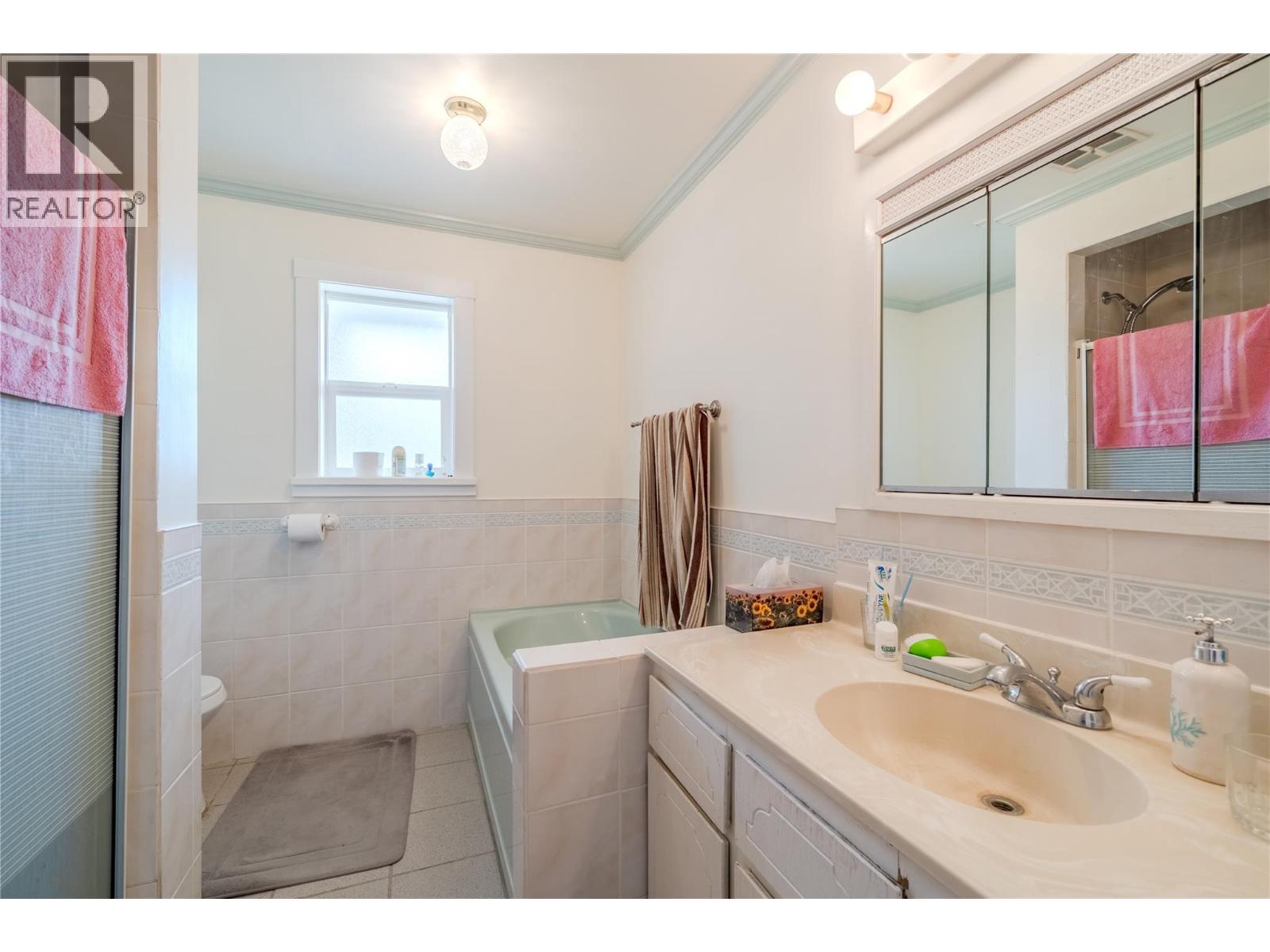 1912 Chasm Road, 70 Mile House, British Columbia  V0K 2K0 - Photo 13 - 10391128