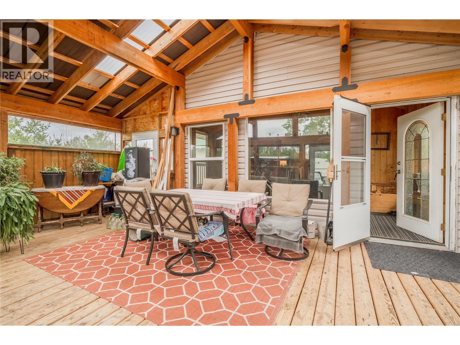 1912 Chasm Road, 70 Mile House, British Columbia  V0K 2K0 - Photo 14 - 10391128