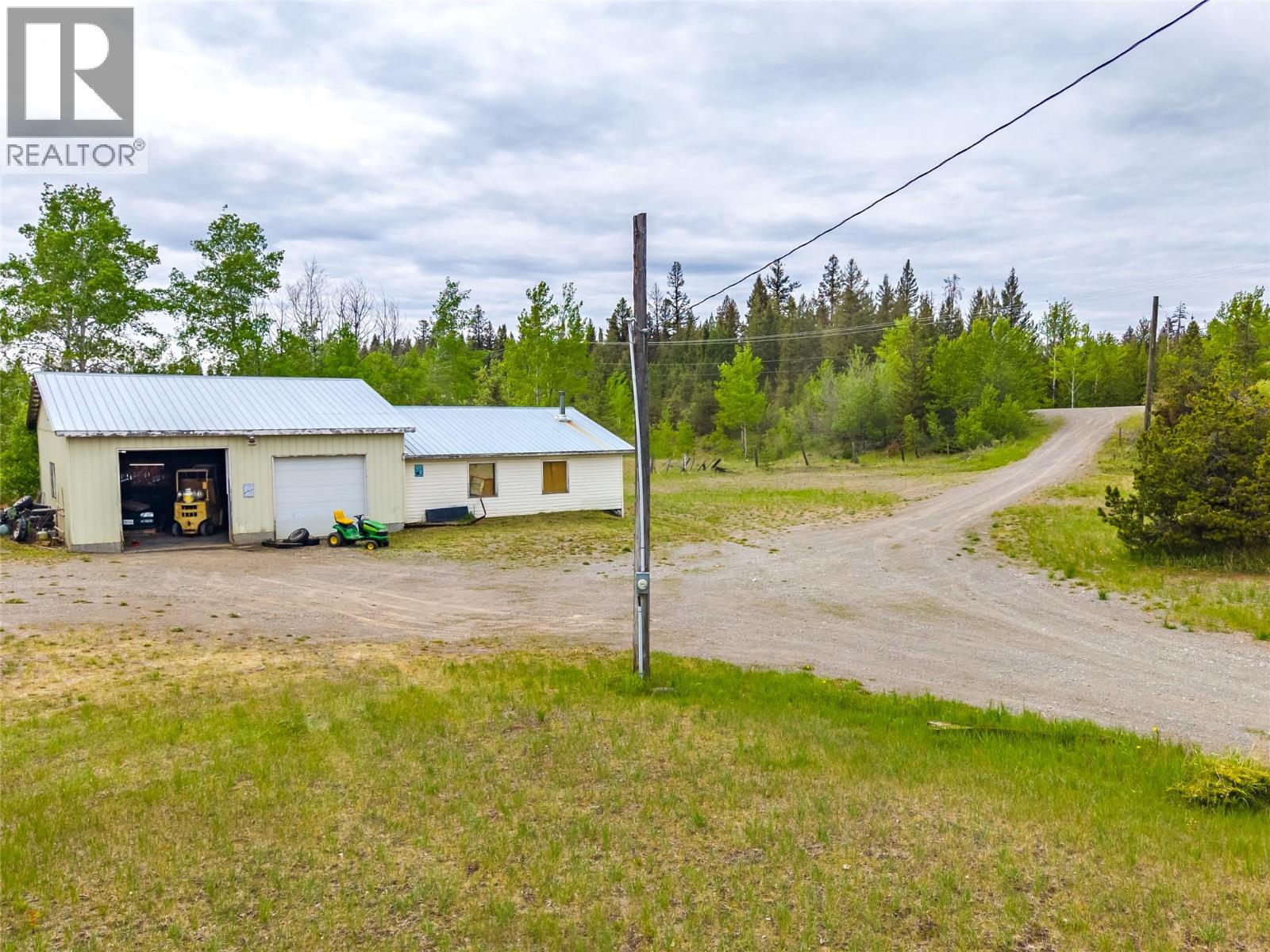 1912 Chasm Road, 70 Mile House, British Columbia  V0K 2K0 - Photo 19 - 10391128