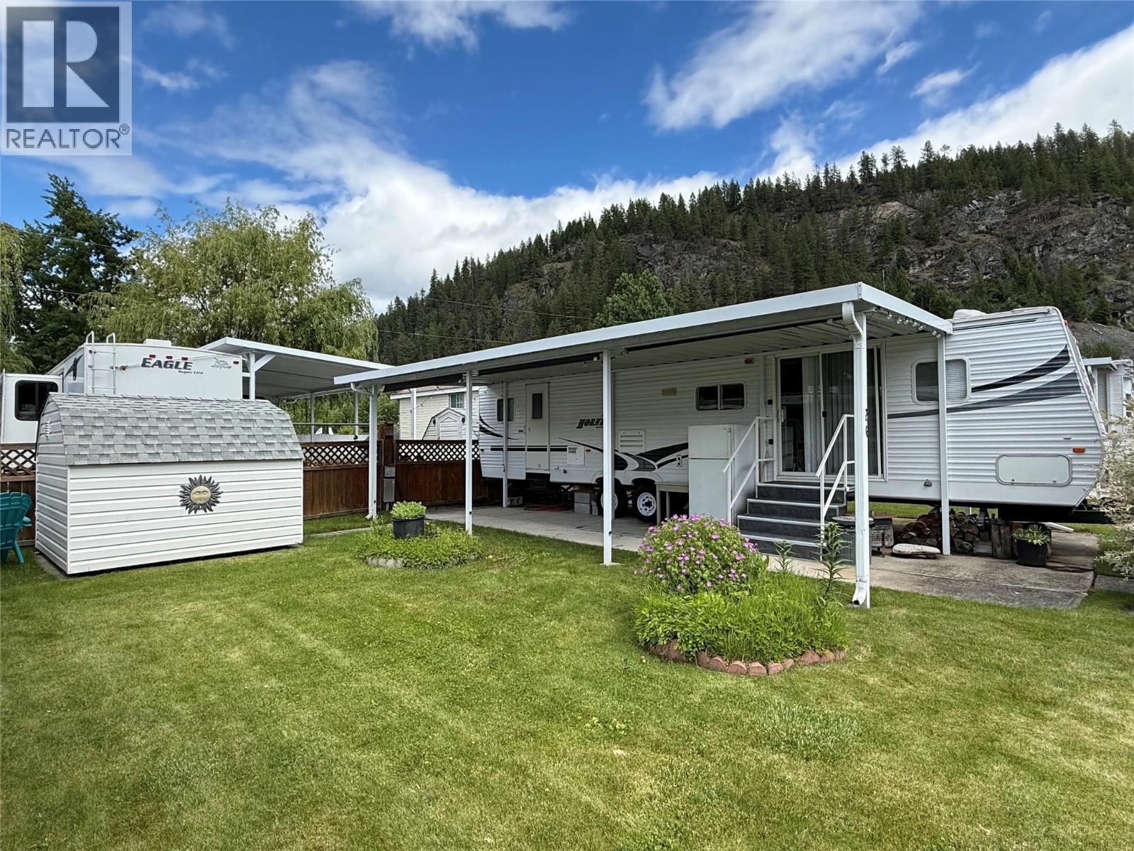 1805 Hwy 3 Highway Unit# 24, Christina Lake, British Columbia  V0H 1E0 - Photo 1 - 10390996