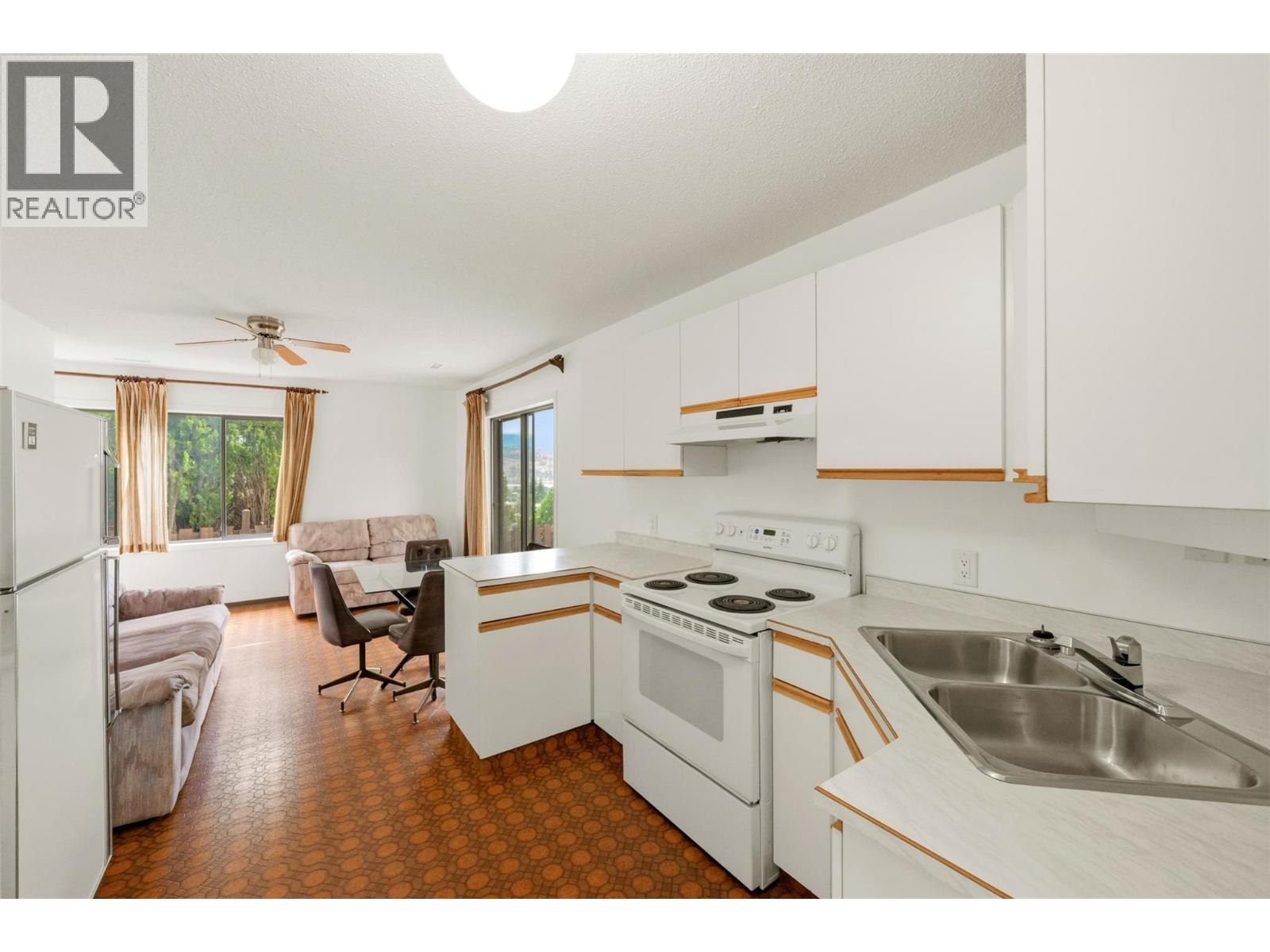 174 Adamson Court, Penticton, British Columbia  V2A 7R8 - Photo 23 - 10390946