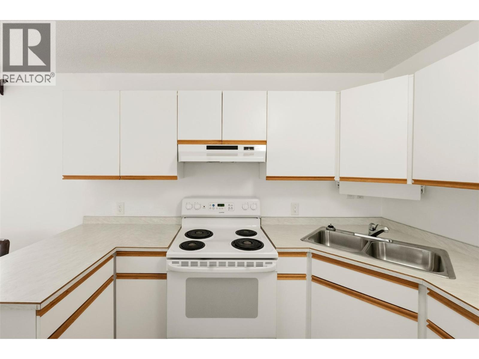 174 Adamson Court, Penticton, British Columbia  V2A 7R8 - Photo 24 - 10390946