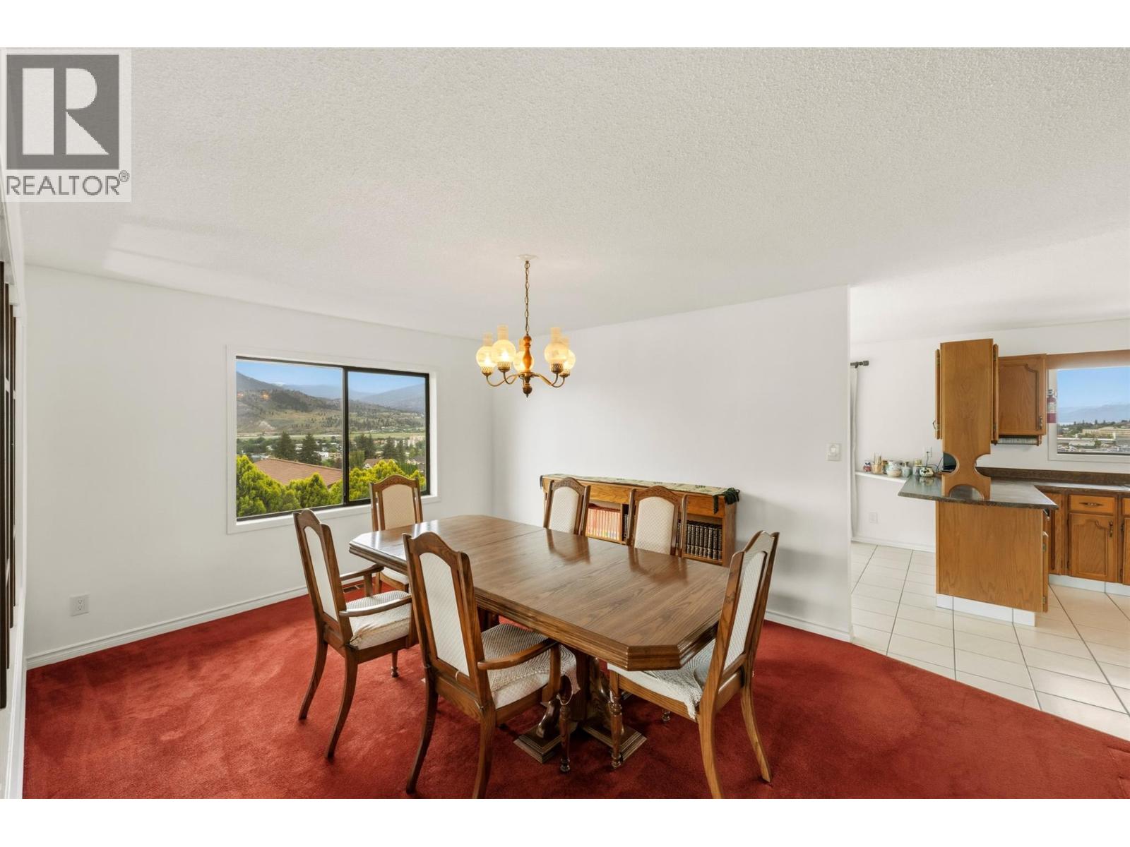 174 Adamson Court, Penticton, British Columbia  V2A 7R8 - Photo 5 - 10390946