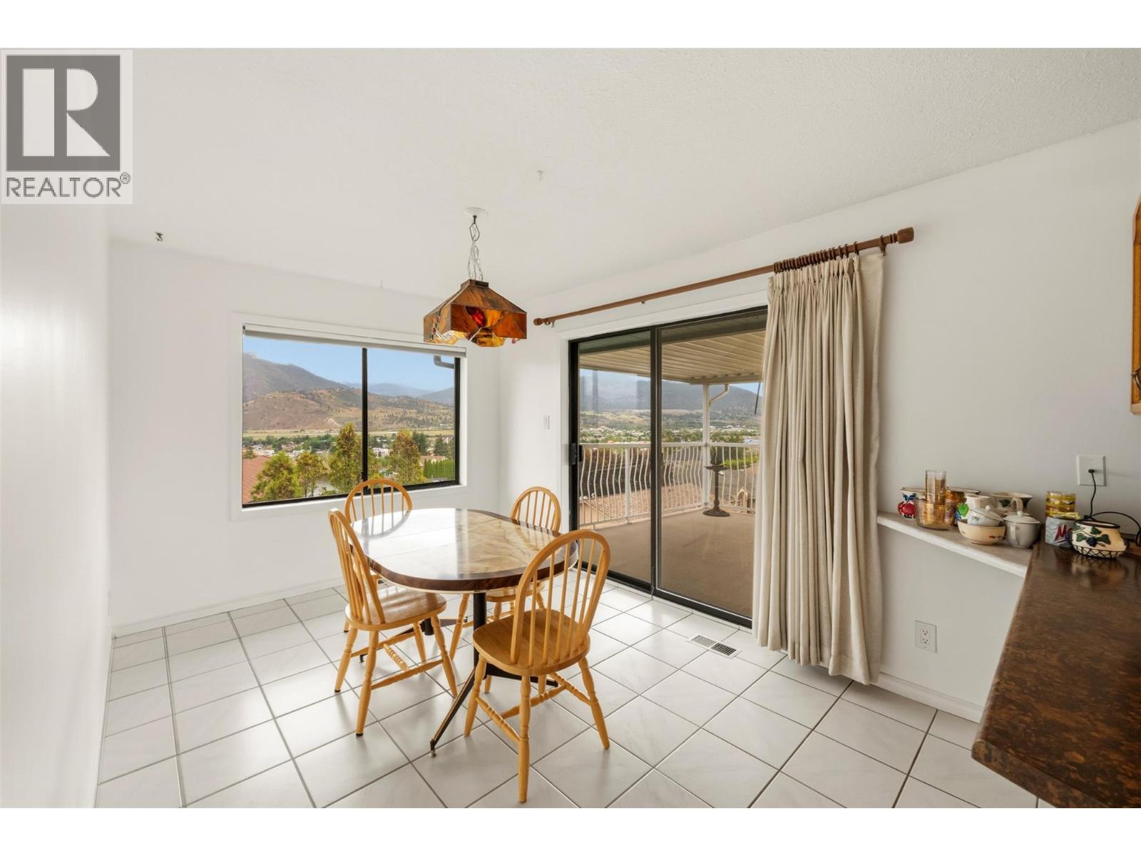 174 Adamson Court, Penticton, British Columbia  V2A 7R8 - Photo 8 - 10390946