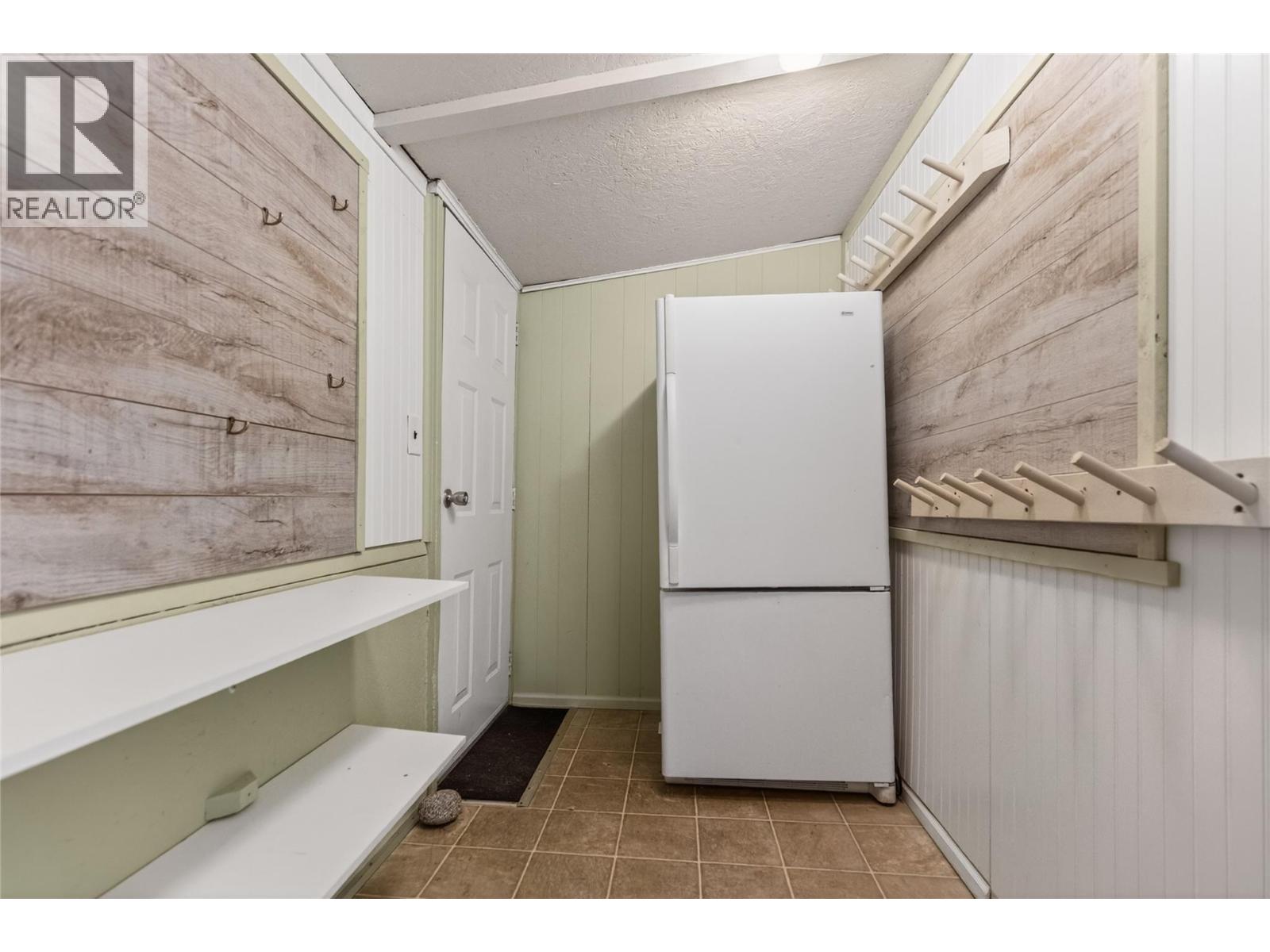 391 6th Avenue, Fernie, British Columbia  V0B 1M0 - Photo 33 - 10390622
