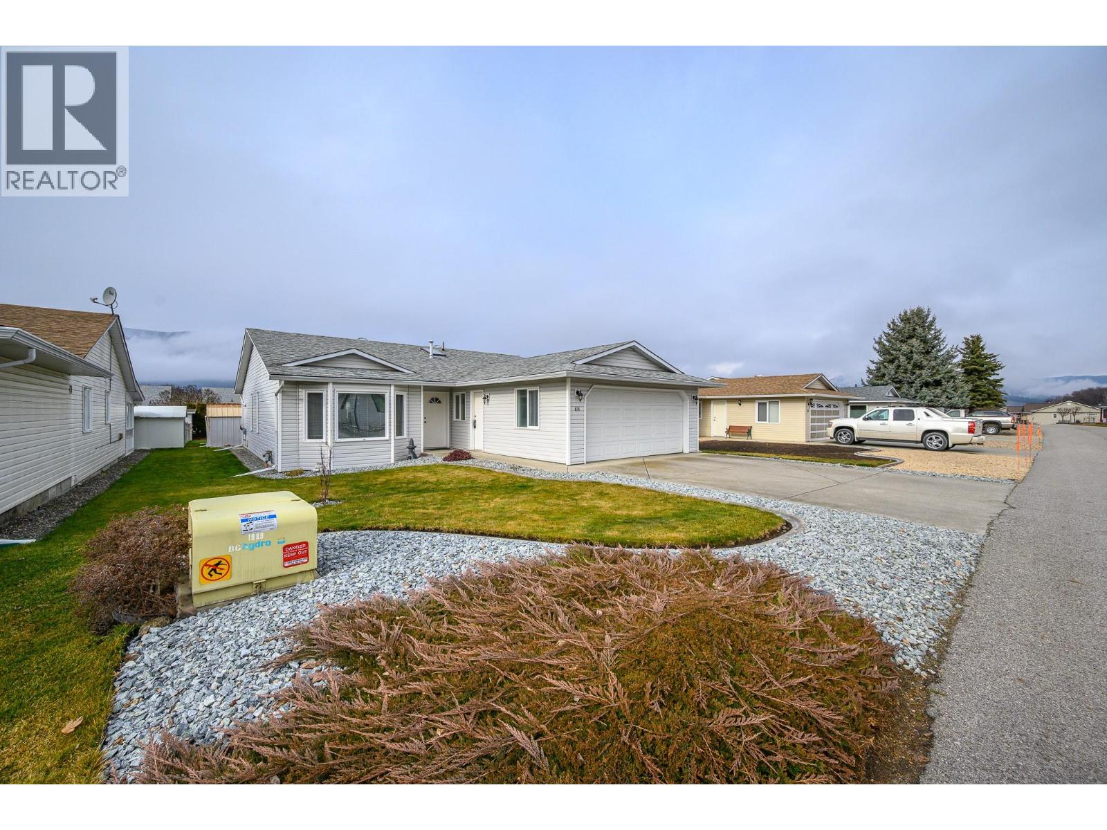 414 4 Street, Vernon, British Columbia  V1H 1Z1 - Photo 4 - 10391094