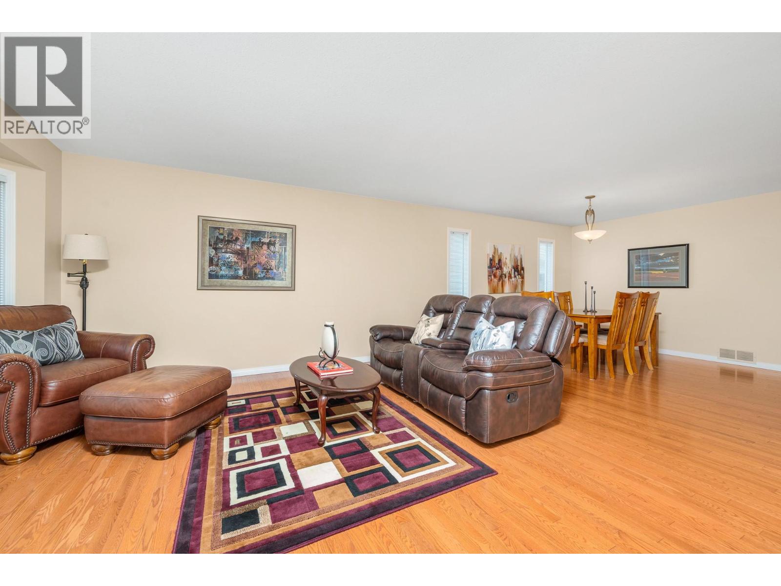 414 4 Street, Vernon, British Columbia  V1H 1Z1 - Photo 5 - 10391094