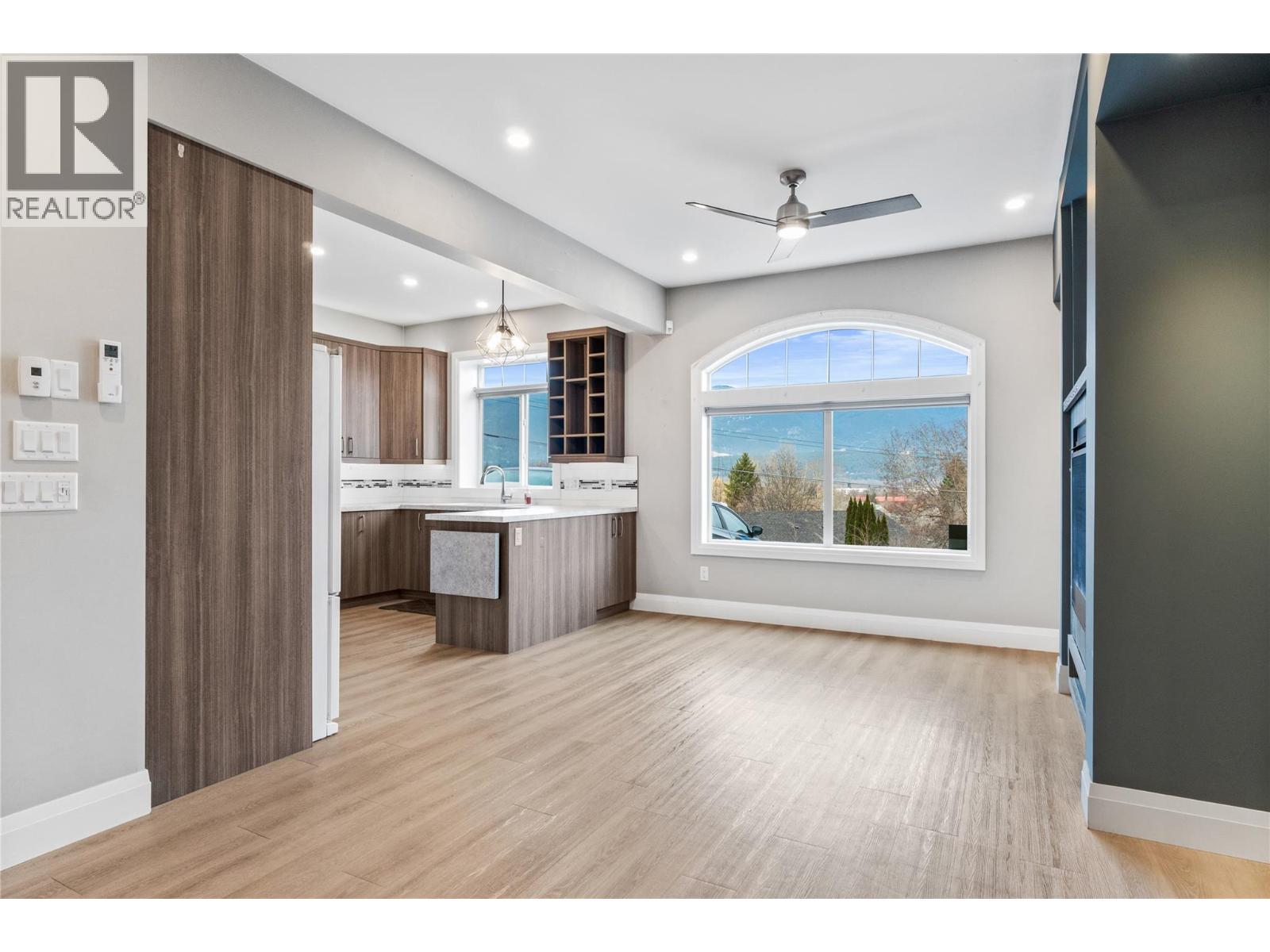 1070 1 Street SE Unit# 37, salmon arm, British Columbia