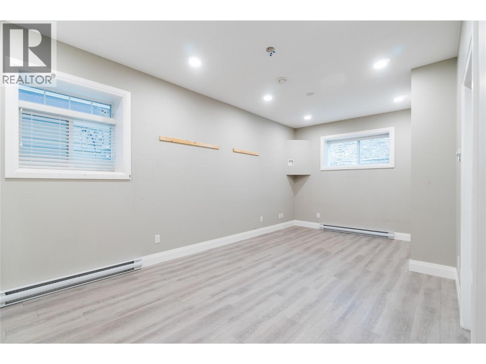 1070 1 Street Se Unit# 37, Salmon Arm, British Columbia  V1E 0B6 - Photo 14 - 10391089
