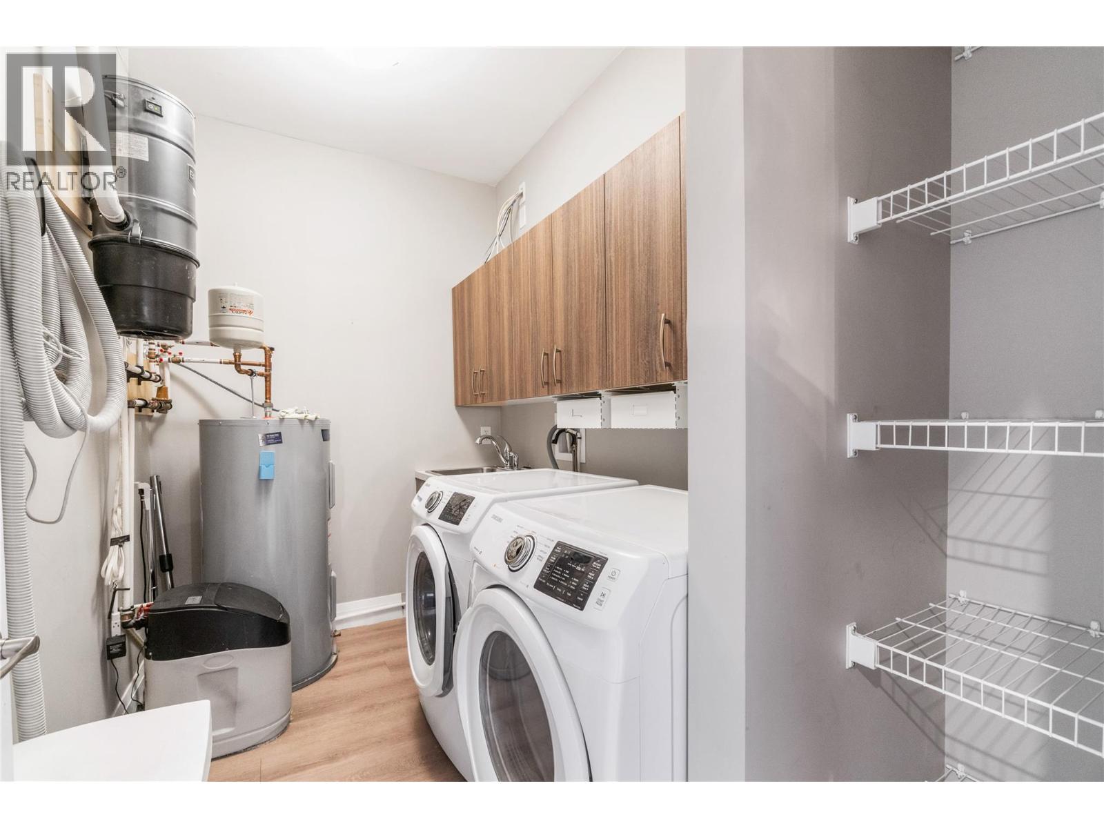 1070 1 Street Se Unit# 37, Salmon Arm, British Columbia  V1E 0B6 - Photo 16 - 10391089