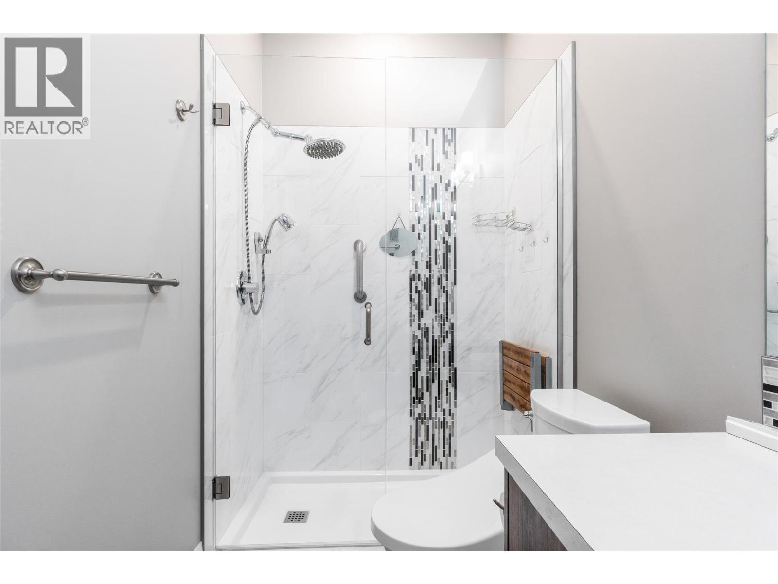 1070 1 Street Se Unit# 37, Salmon Arm, British Columbia  V1E 0B6 - Photo 19 - 10391089