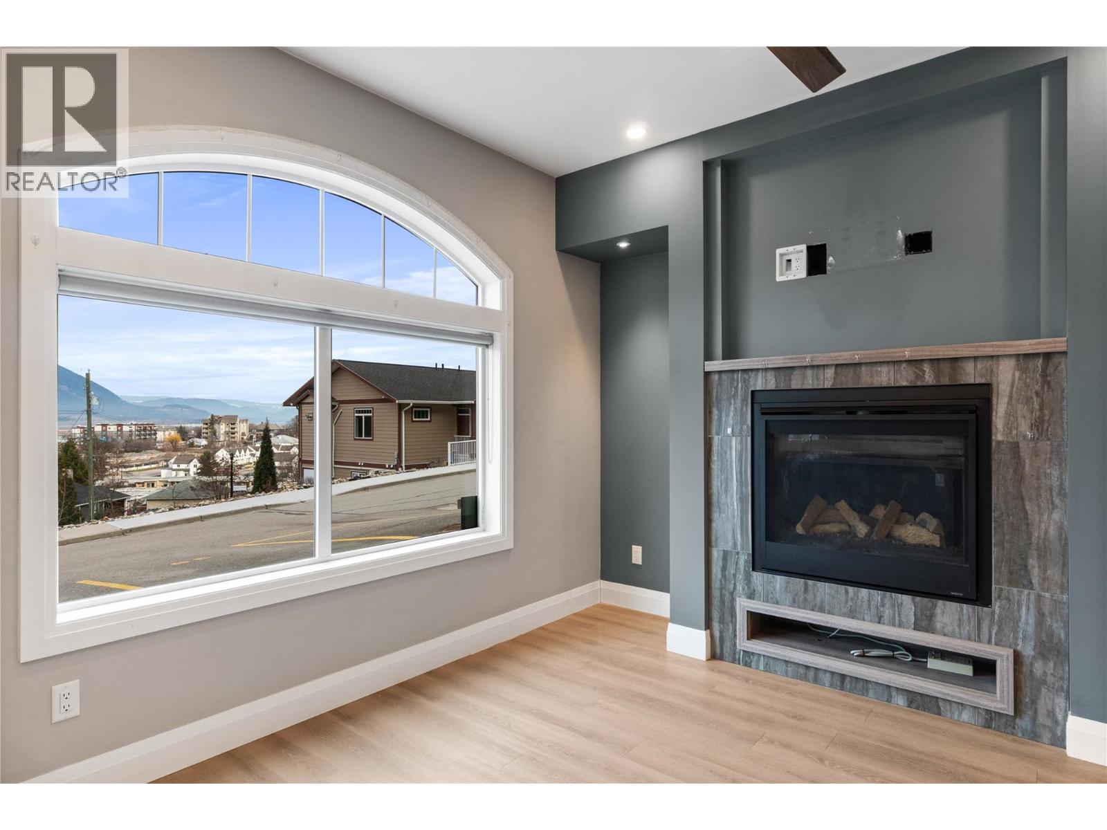 1070 1 Street Se Unit# 37, Salmon Arm, British Columbia  V1E 0B6 - Photo 9 - 10391089
