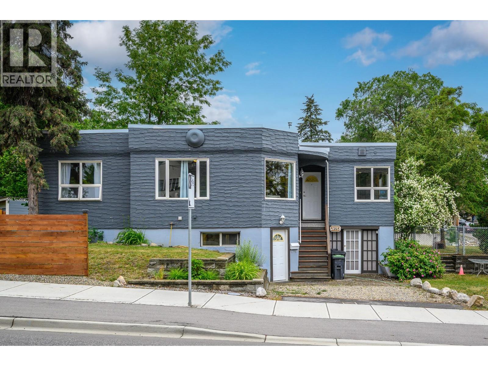 1906 32 Avenue, Vernon, British Columbia  V1T 2J7 - Photo 1 - 10390821
