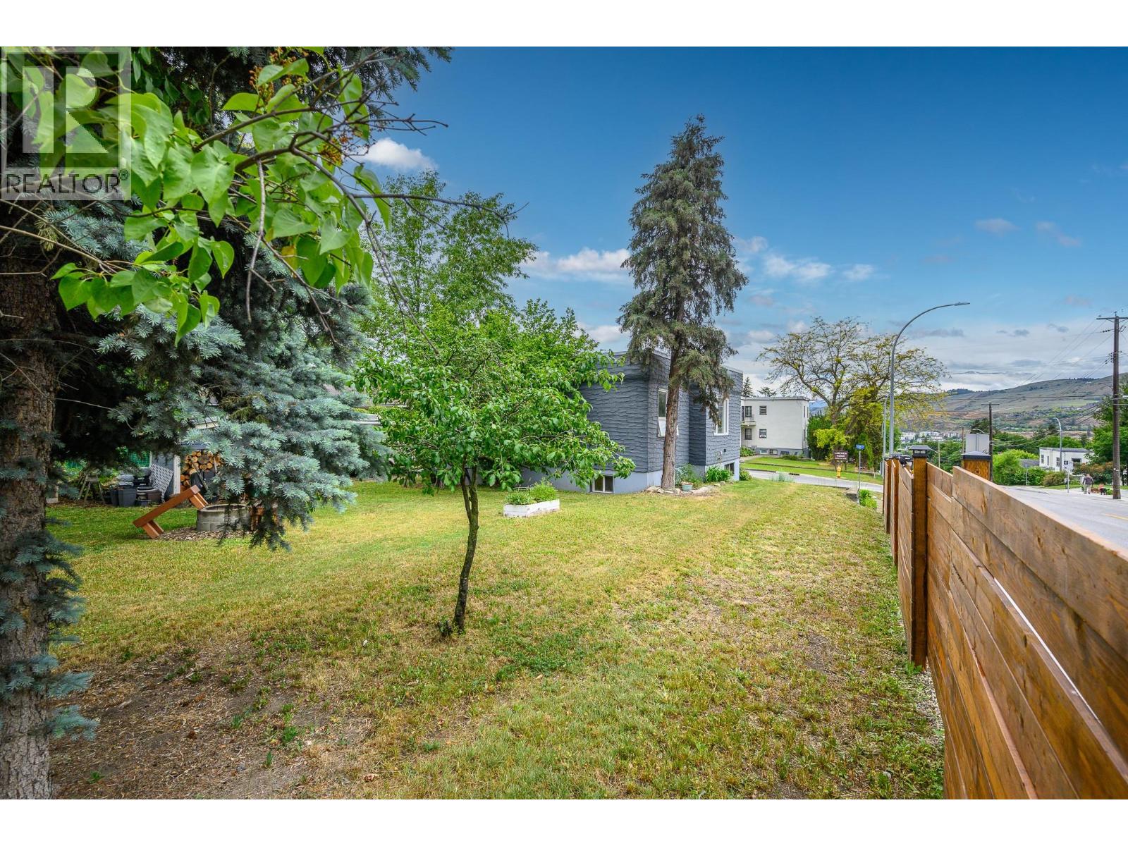 1906 32 Avenue, Vernon, British Columbia  V1T 2J7 - Photo 33 - 10390821
