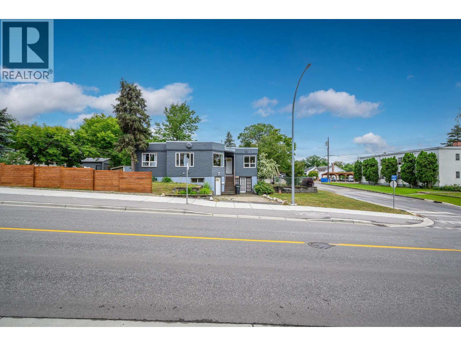 1906 32 Avenue, Vernon, British Columbia  V1T 2J7 - Photo 38 - 10390821