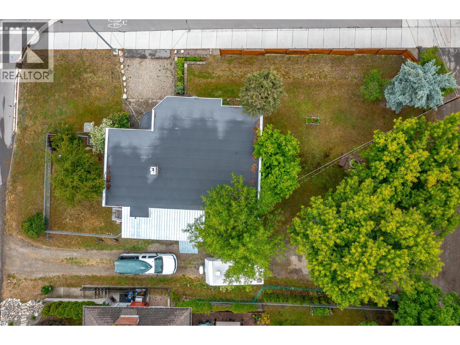 1906 32 Avenue, Vernon, British Columbia  V1T 2J7 - Photo 46 - 10390821