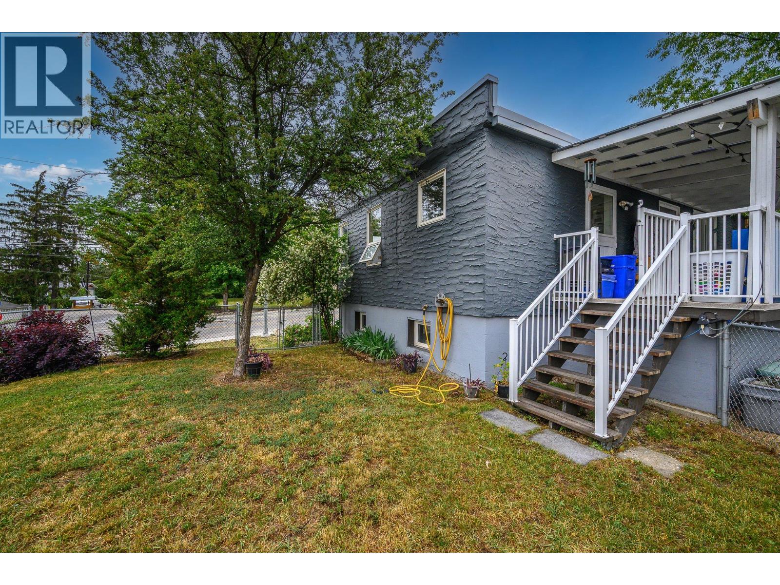 1906 32 Avenue, Vernon, British Columbia  V1T 2J7 - Photo 6 - 10390821