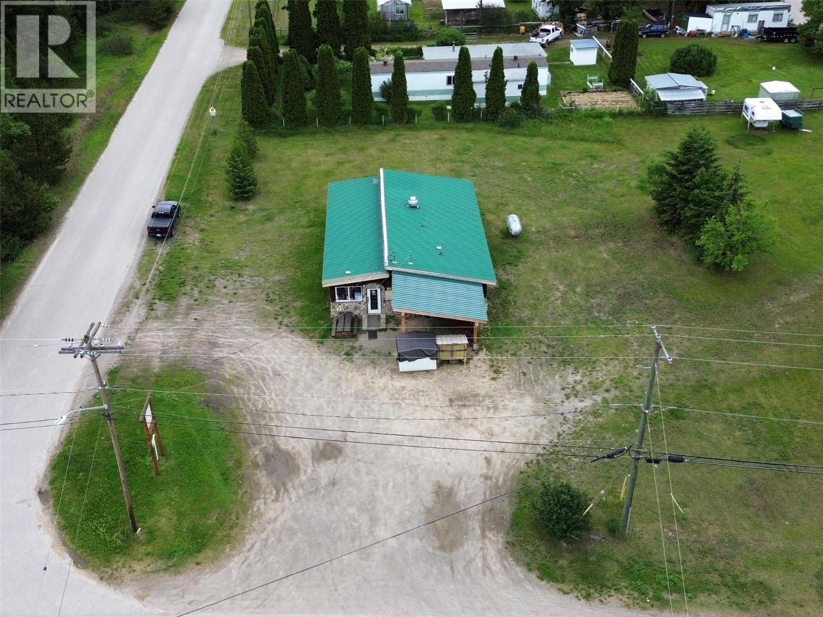 124 Vavenby Bridge Road, Vavenby, British Columbia  V0E 3A0 - Photo 11 - 10390731