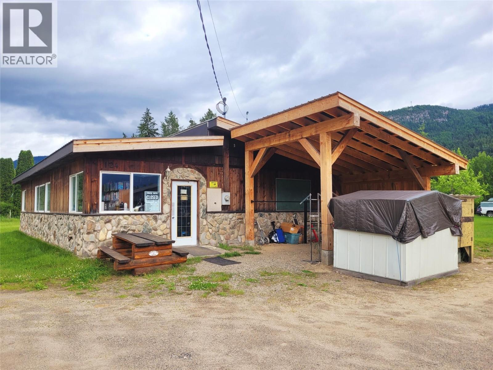 124 Vavenby Bridge Road, Vavenby, British Columbia  V0E 3A0 - Photo 2 - 10390731