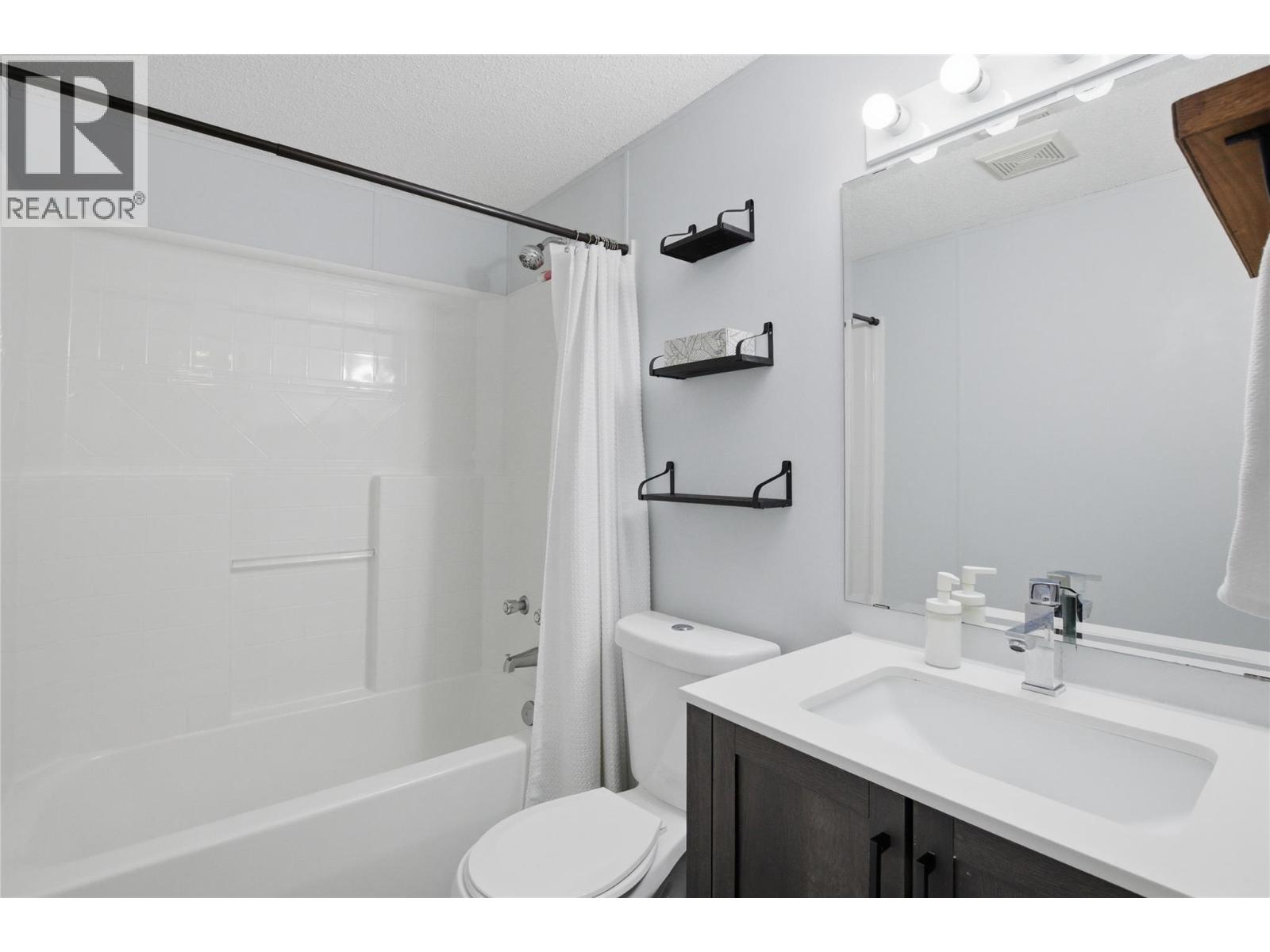 779 Klahanie Drive, Kamloops, British Columbia  V2C 5R1 - Photo 17 - 10391157